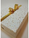 CAJA PAPEL ESTRELLAS DORADAS  25 X 25 + 8CM