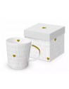 TAZA EN CAJA DECORATIVA MOD: CARTAS DE AMOR Y PERLAS